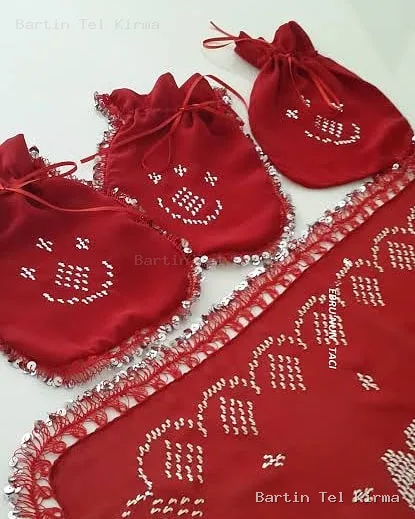 El İşçiliği Tel Kırma Kına Eldiveni